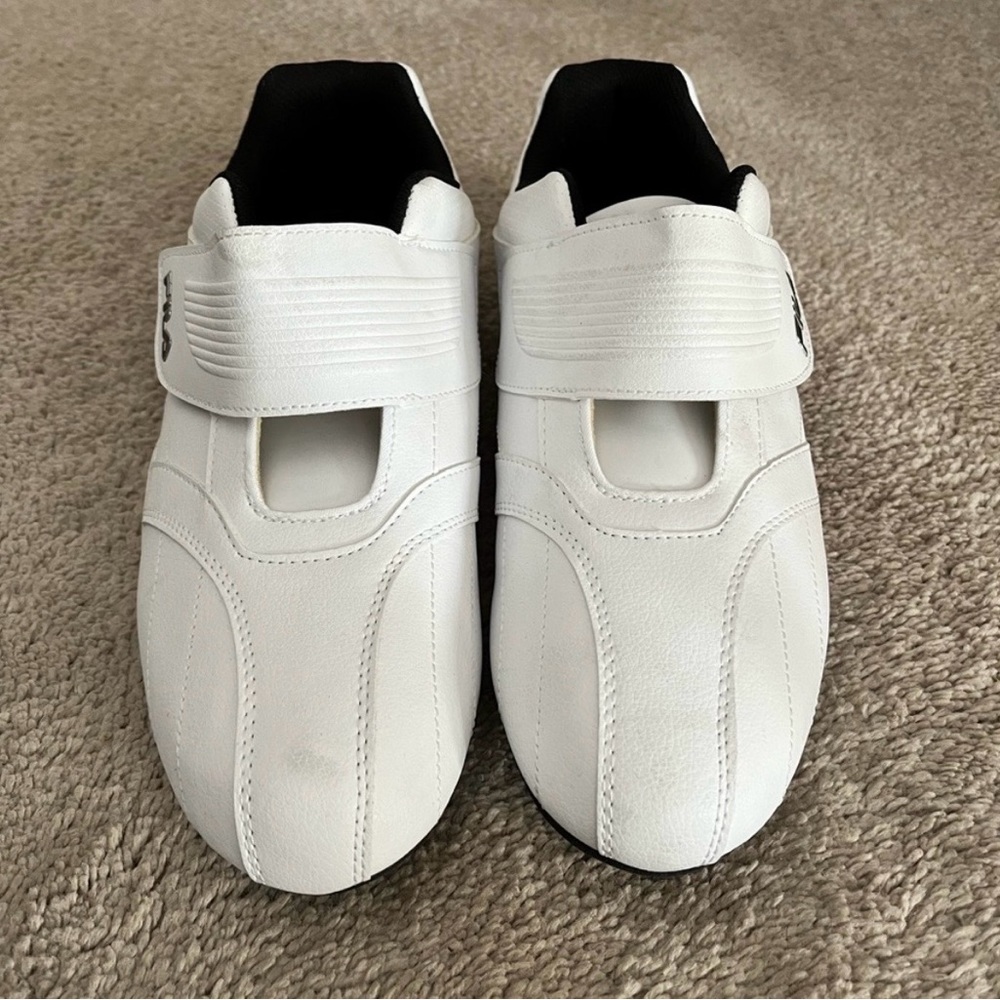 Fila Men’s Casual White Shoes Size 10.5
